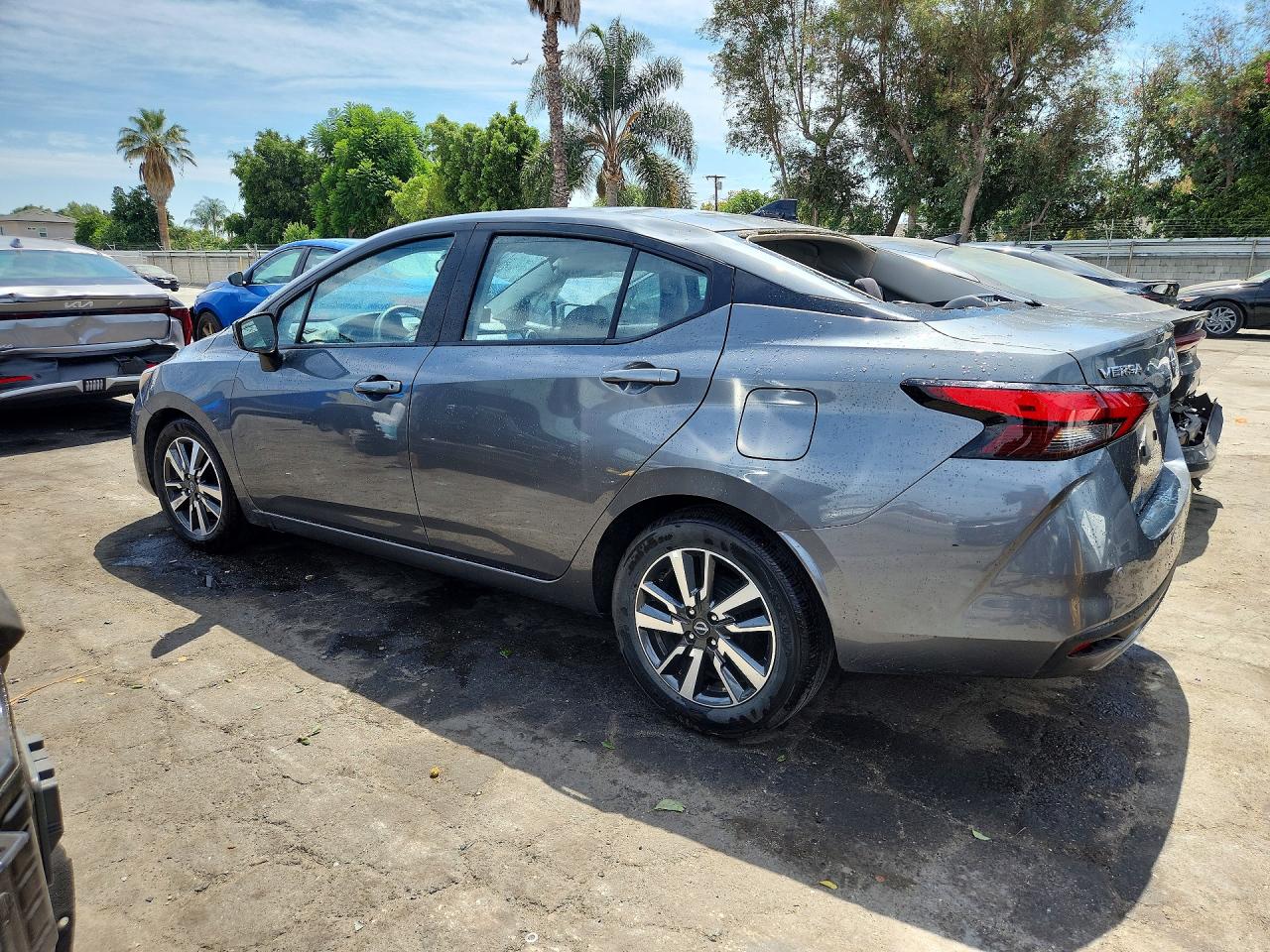 2025 NISSAN VERSA SV — снимка 2