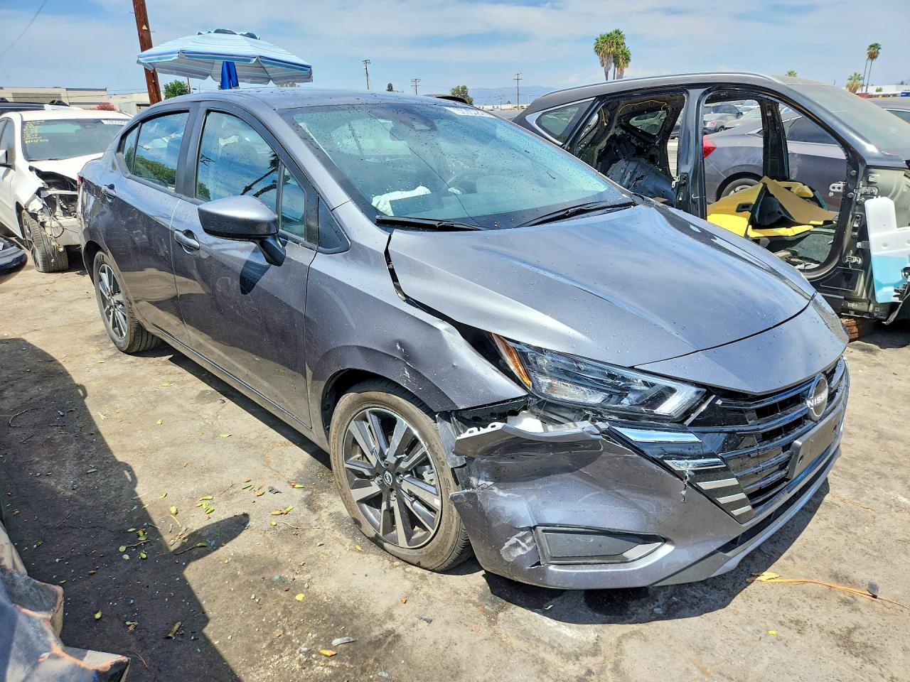 2025 NISSAN VERSA SV — снимка 4
