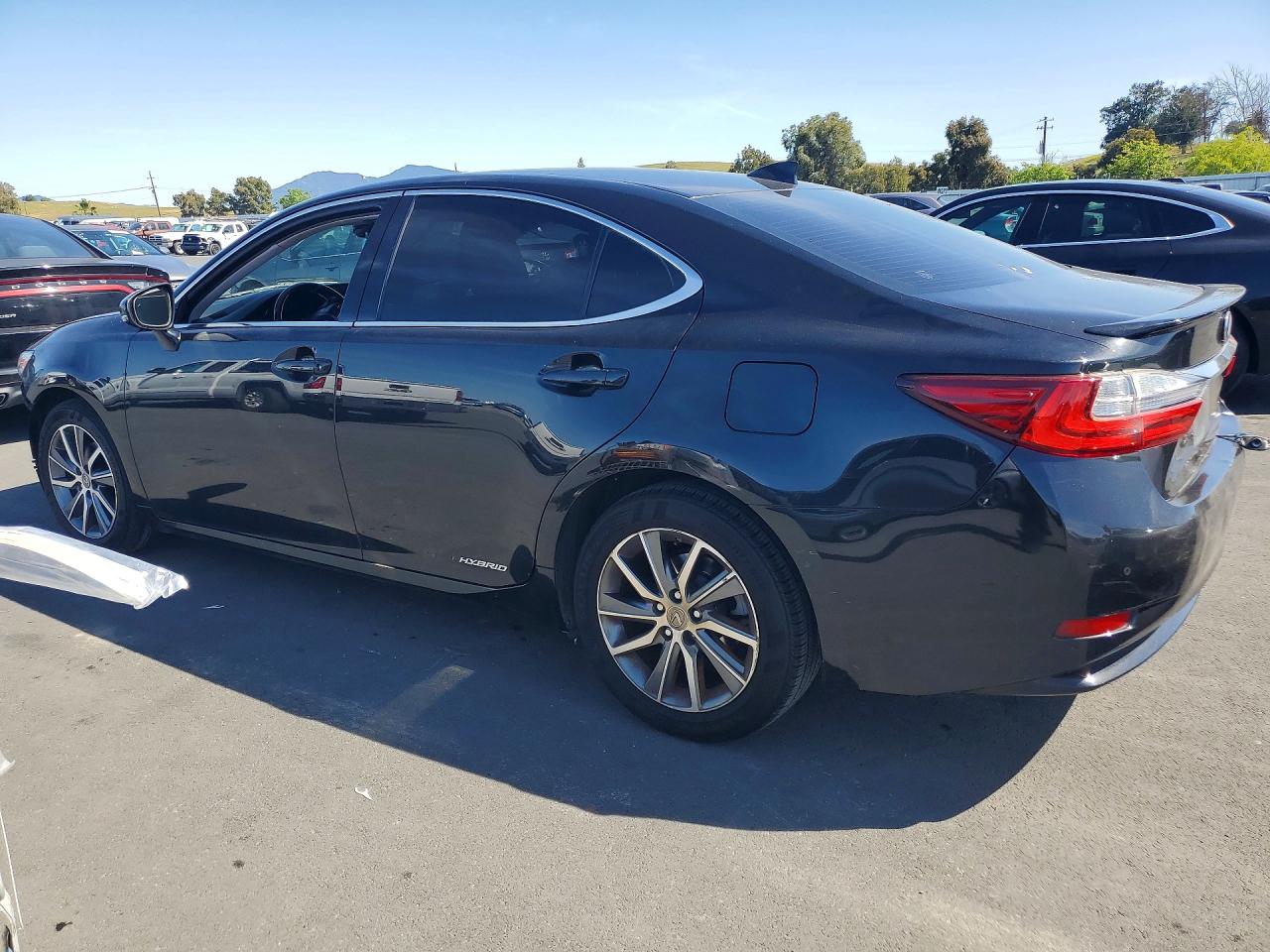 2018 LEXUS ES 300H — снимка 2