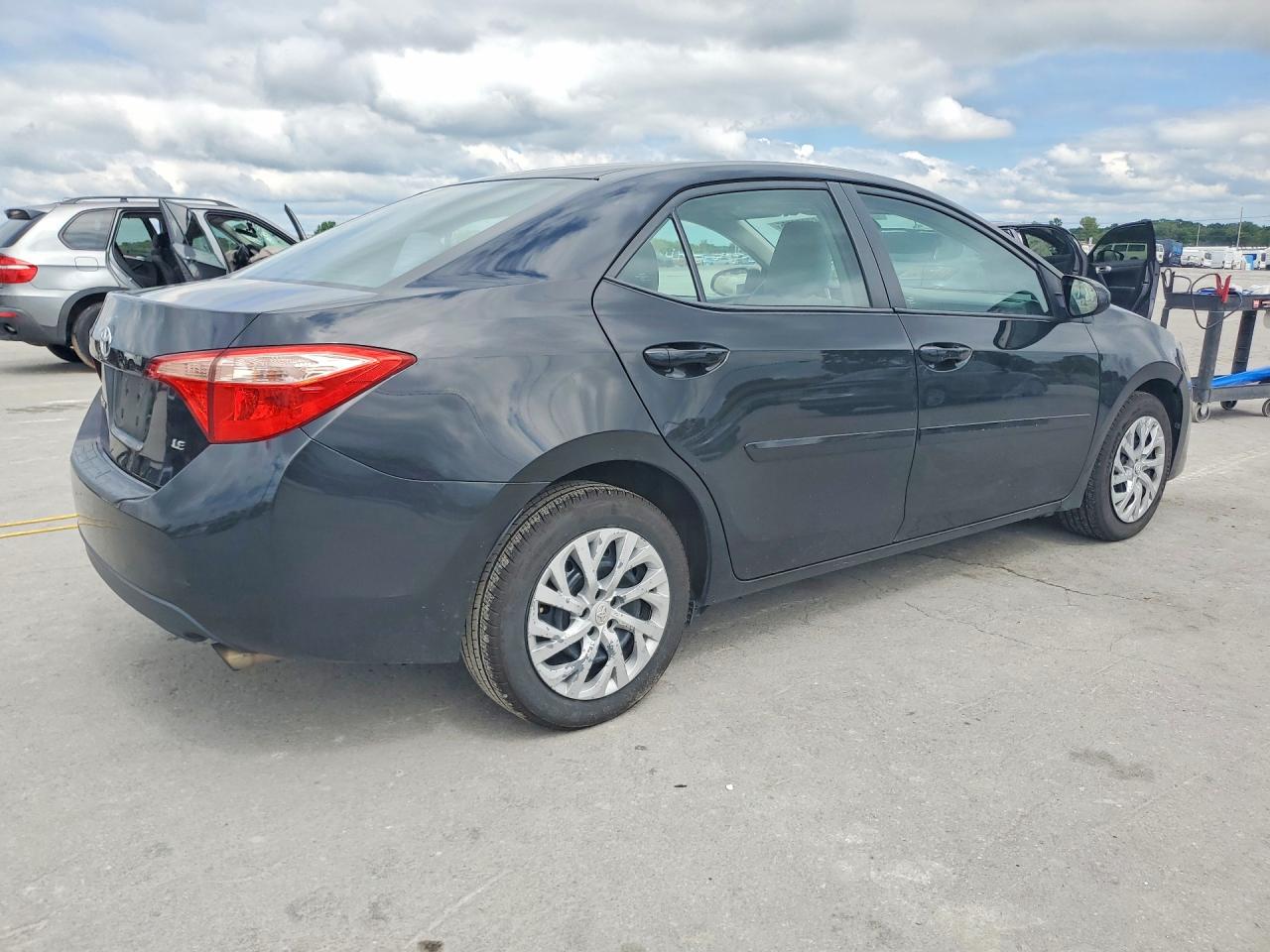 2017 TOYOTA COROLLA LE — снимка 3