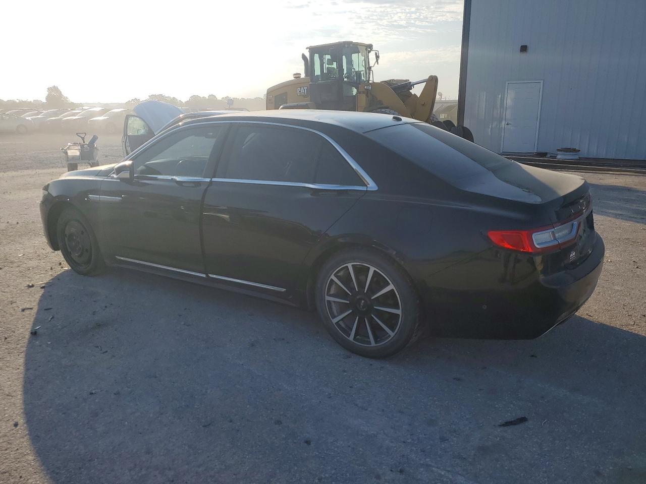 2017 LINCOLN CONTINENTAL RESERVE — снимка 2