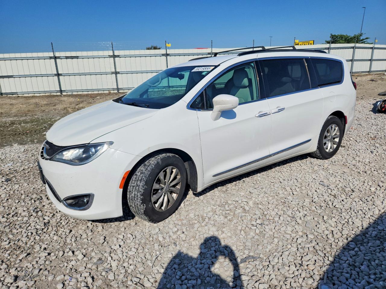 2017 CHRYSLER PACIFICA TOURING L
