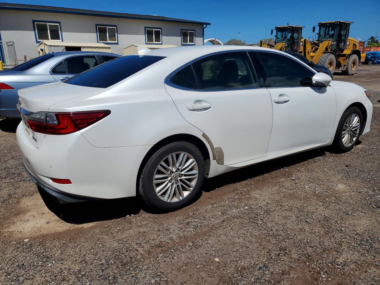 2016 LEXUS ES 350 — снимка 3