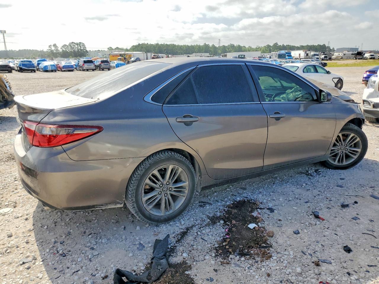 2016 TOYOTA CAMRY SE — снимка 3