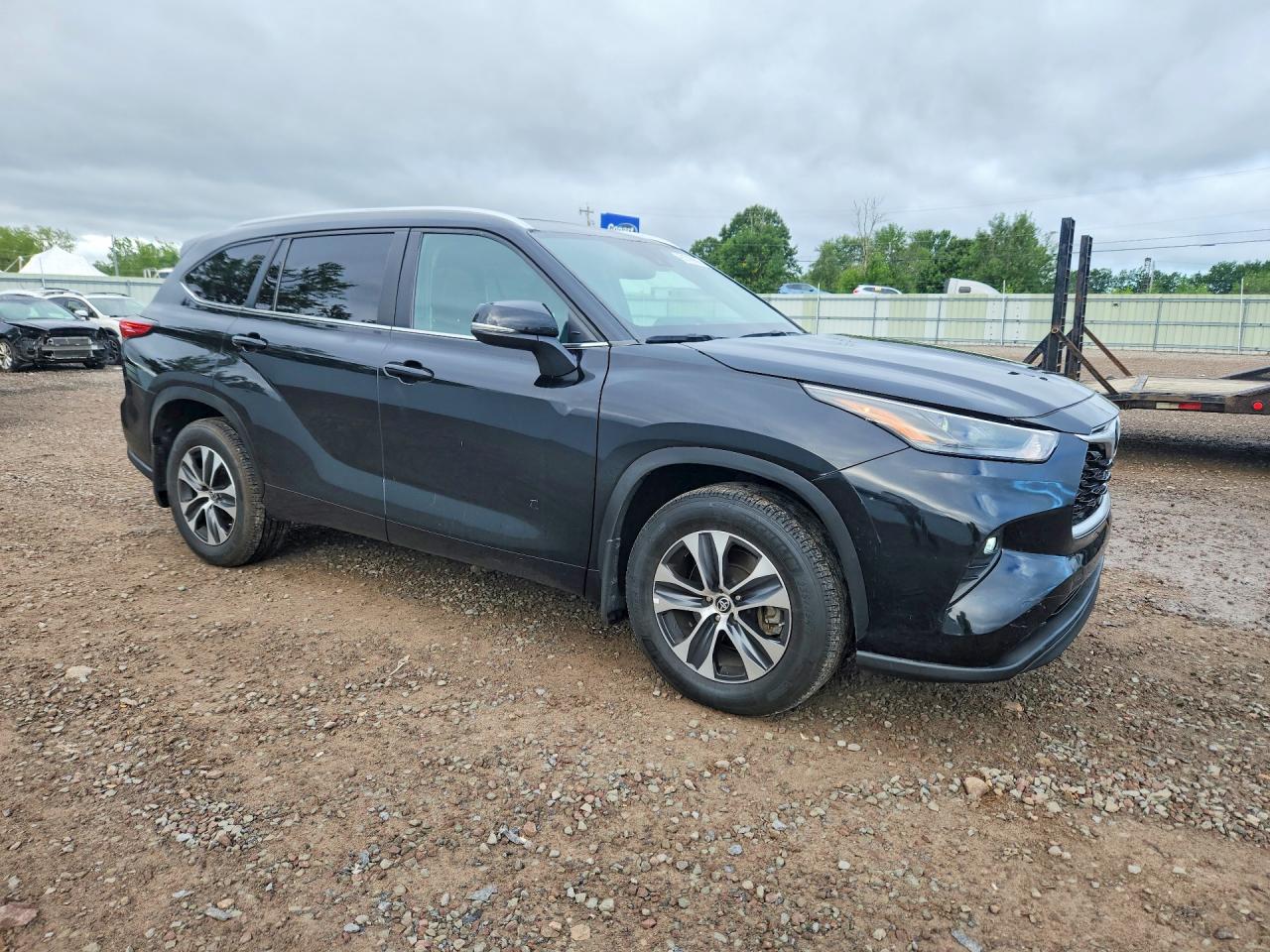 2023 TOYOTA HIGHLANDER XLE — снимка 4