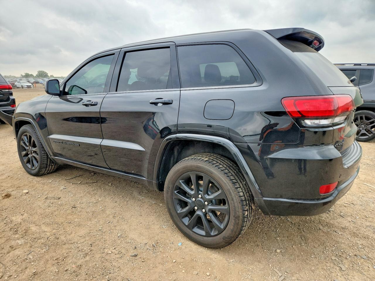 2017 JEEP GRAND CHEROKEE LAREDO — снимка 2