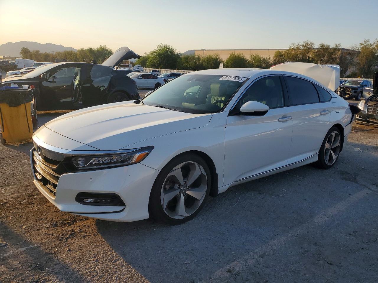 2018 HONDA ACCORD TOURING