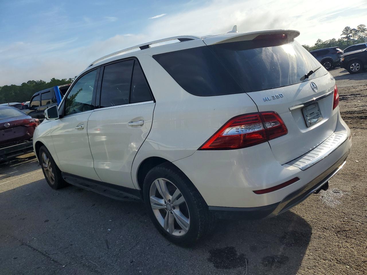 2015 MERCEDES-BENZ ML 350 4MATIC — снимка 2