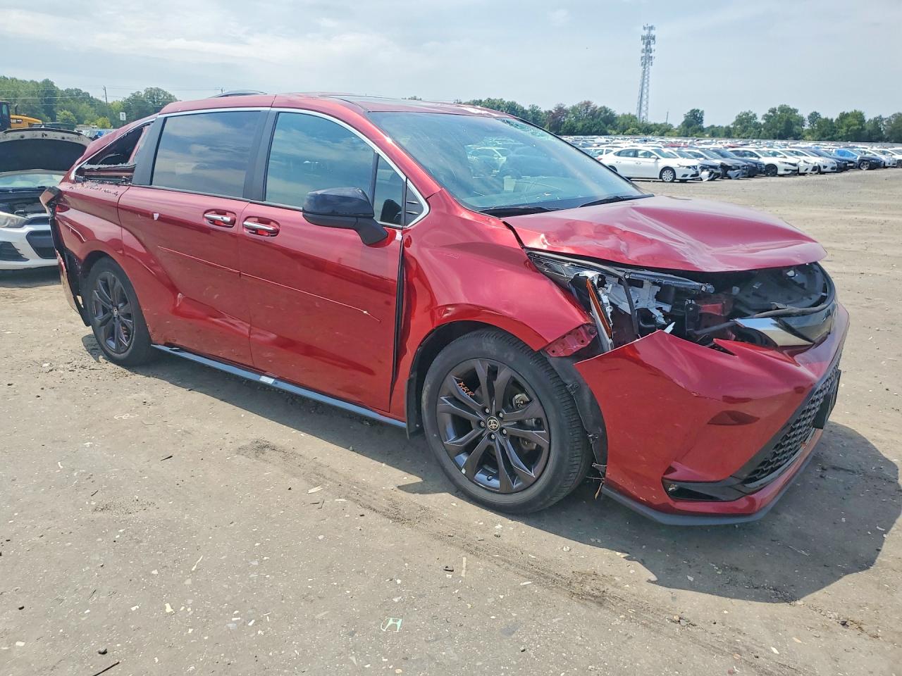 2022 TOYOTA SIENNA XSE — снимка 4