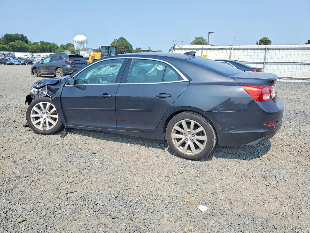 2015 CHEVROLET MALIBU 2LT — снимка 2