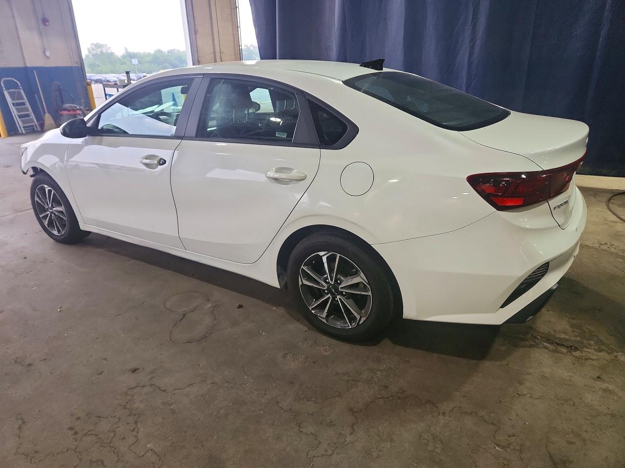 2024 KIA FORTE LXS — снимка 2