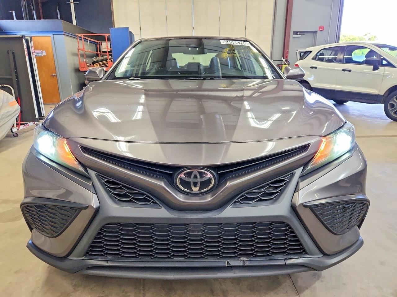 2021 TOYOTA CAMRY SE — снимка 5