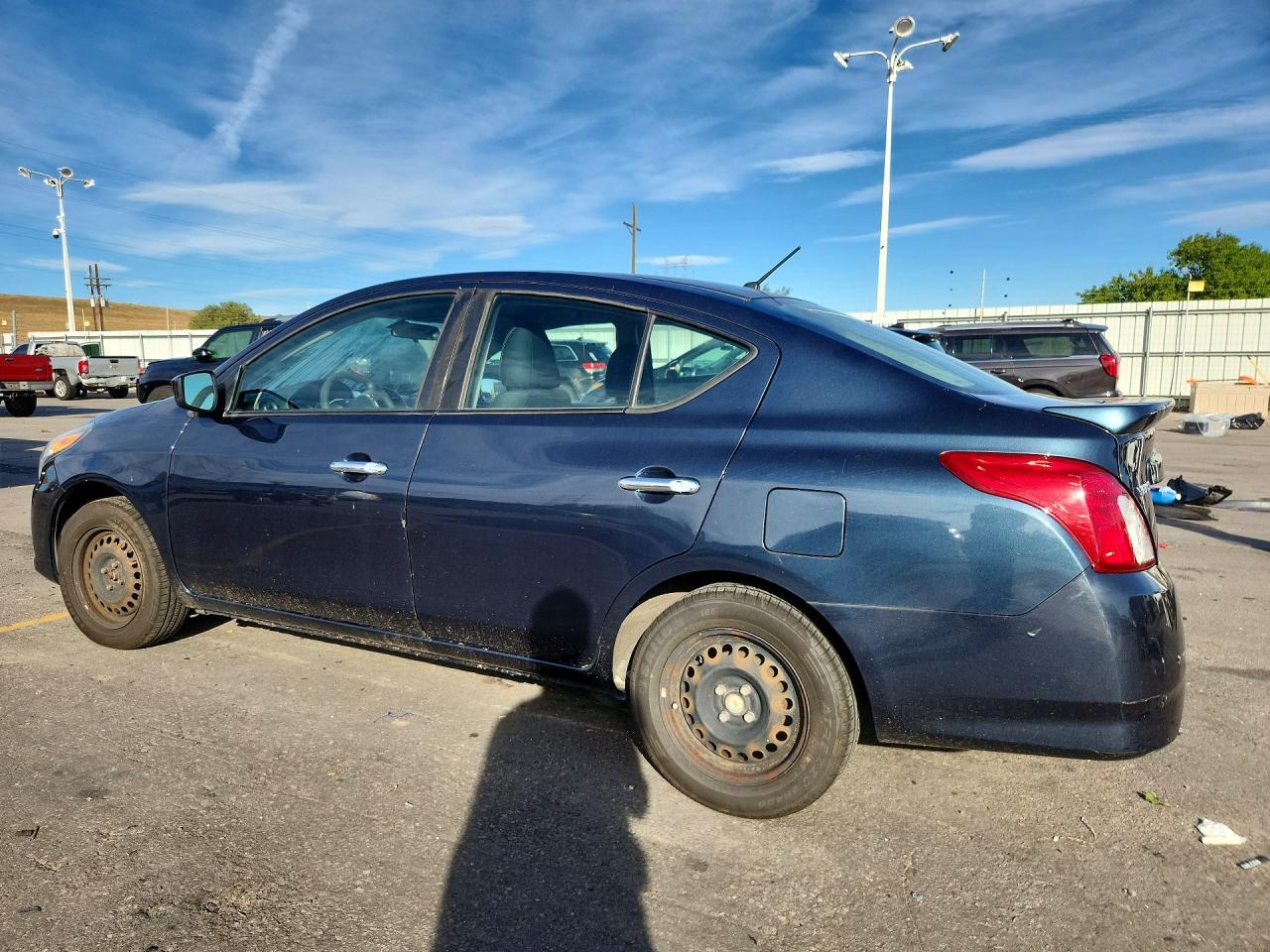 2017 NISSAN VERSA 1.6 SV — снимка 2