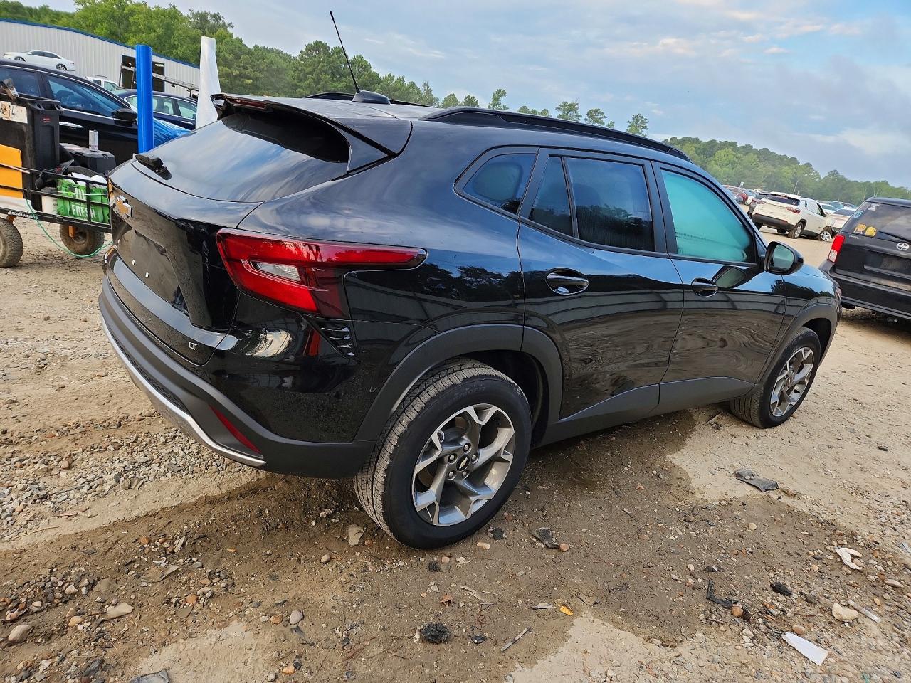 2025 CHEVROLET TRAX 1LT — снимка 3