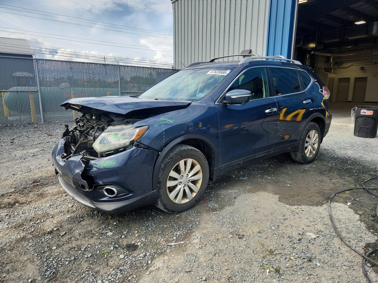 2015 NISSAN ROGUE S