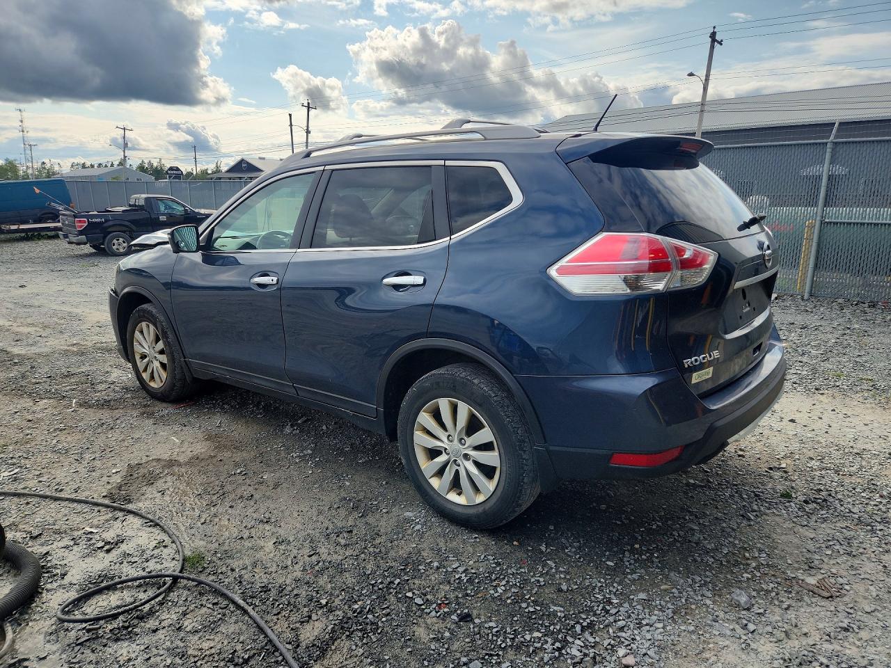 2015 NISSAN ROGUE S — снимка 2
