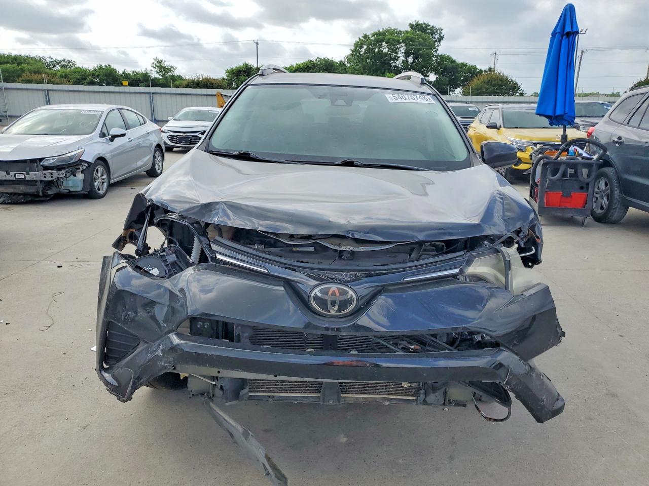 2018 TOYOTA RAV4 LE — снимка 5