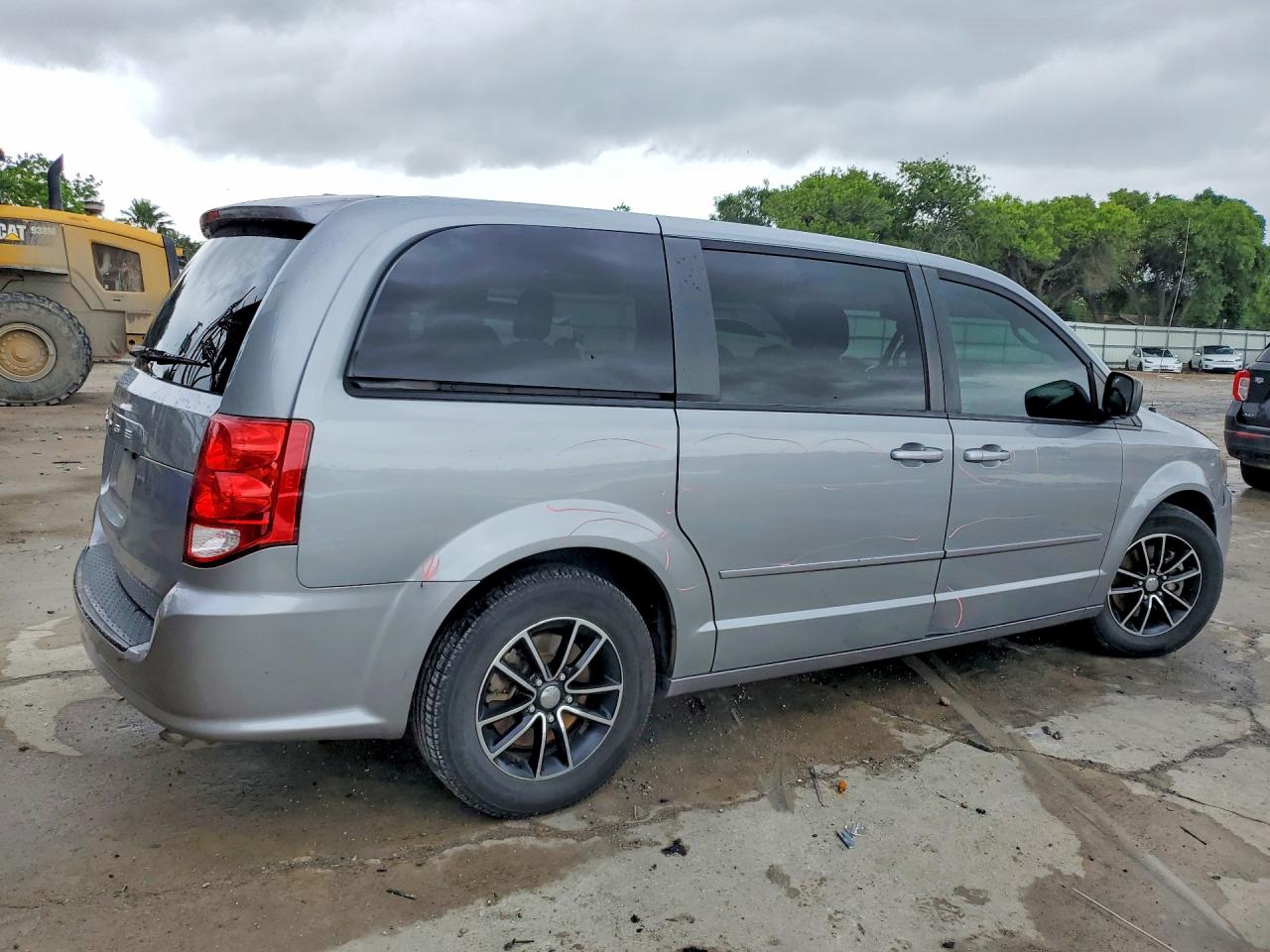 2015 DODGE GRAND CARAVAN SE — снимка 3