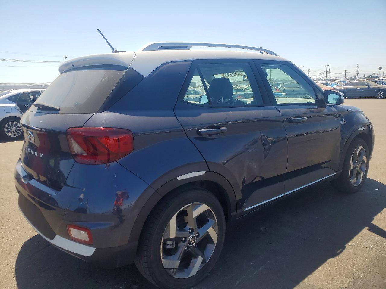 2023 HYUNDAI VENUE LIMITED — снимка 3