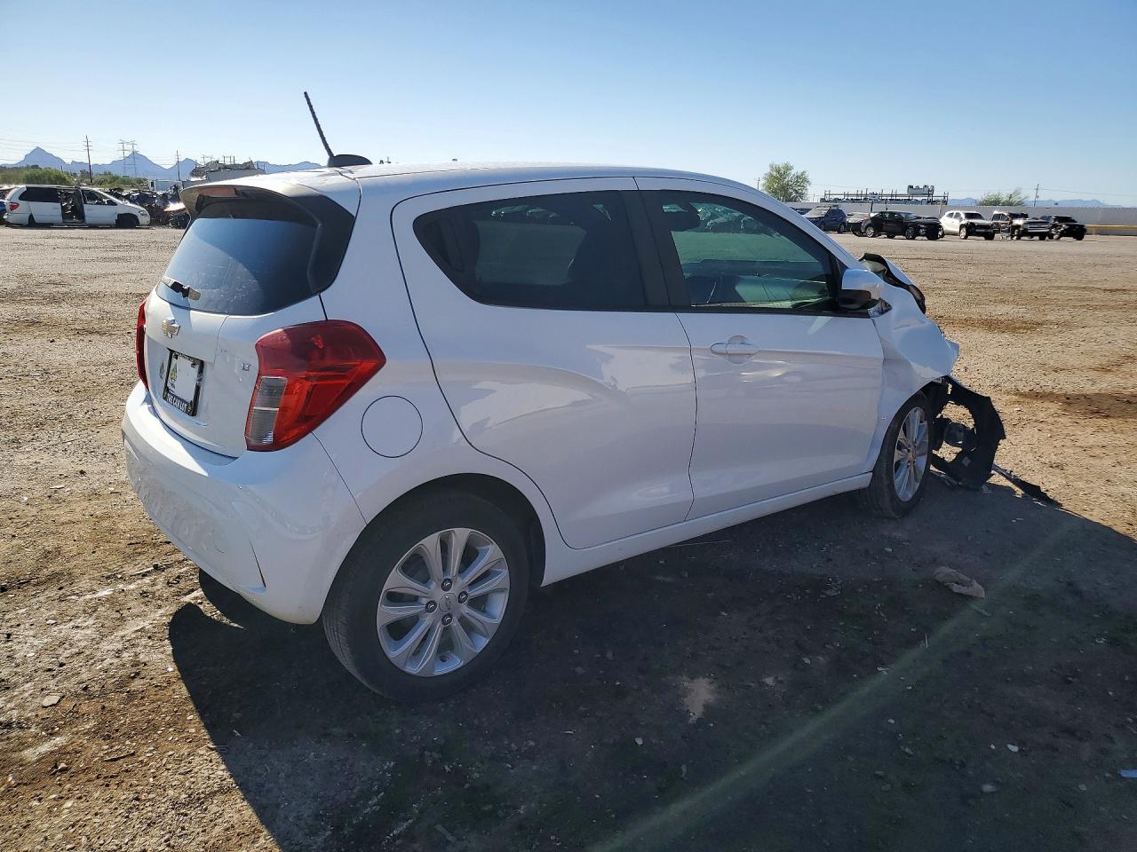 2017 CHEVROLET SPARK 1LT — снимка 3