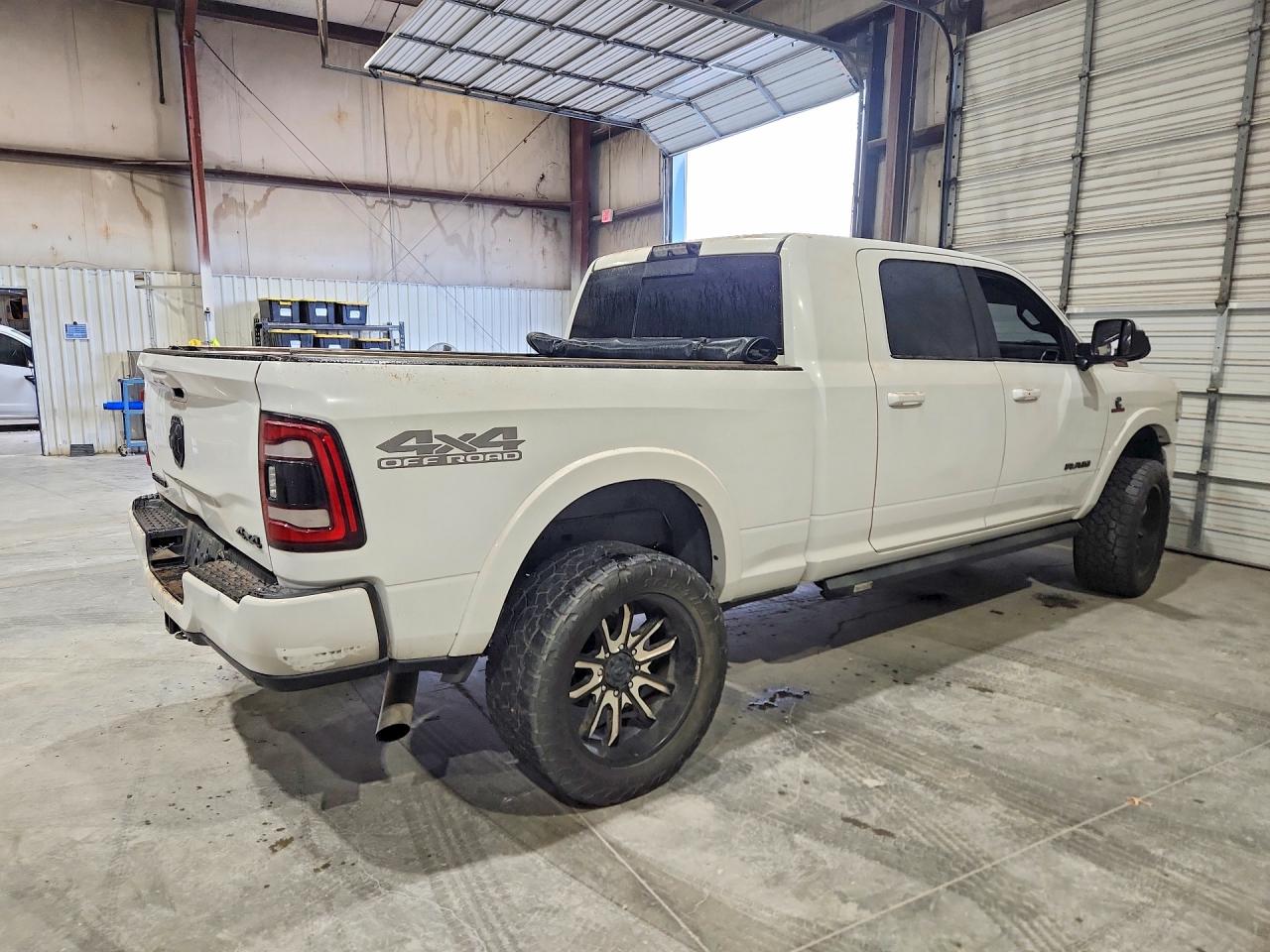 2019 RAM 2500 LARAMIE — снимка 3