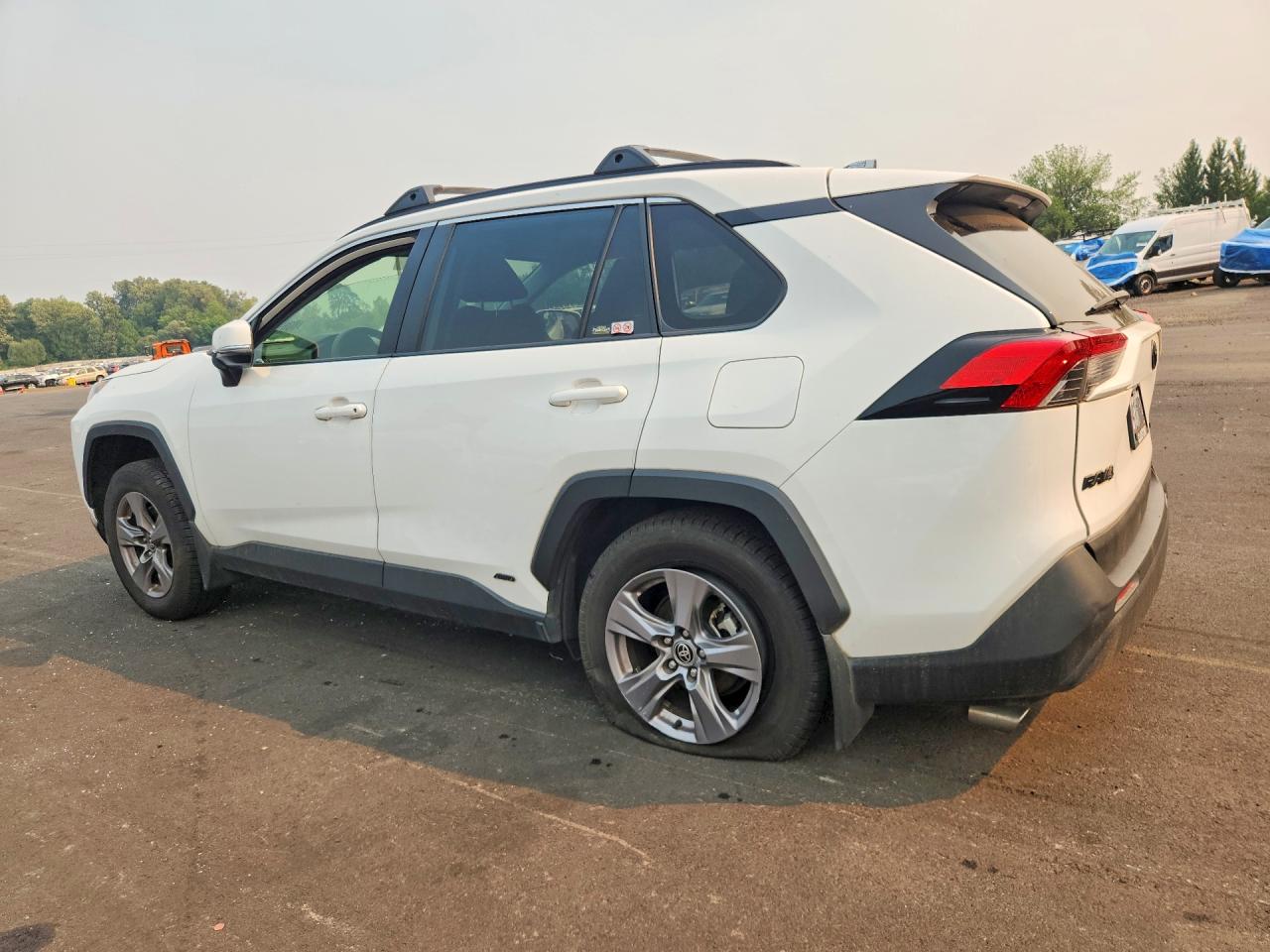2022 TOYOTA RAV4 LE — снимка 2