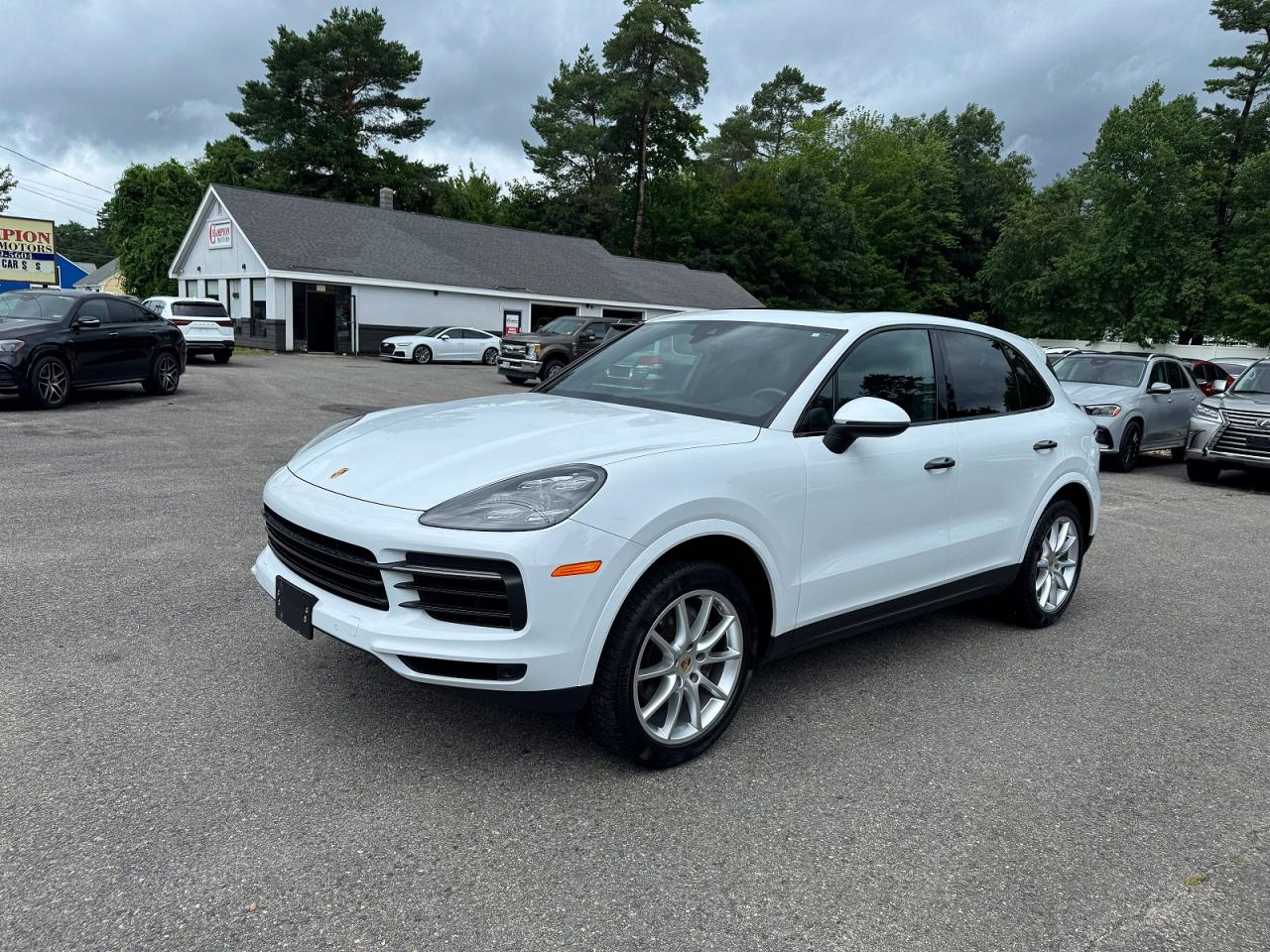 2019 PORSCHE CAYENNE