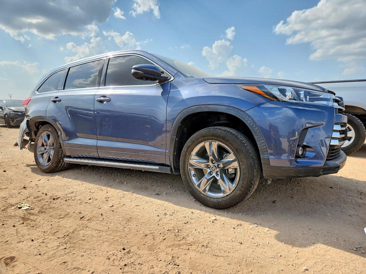 2019 TOYOTA HIGHLANDER LIMITED PLATINUM — снимка 4