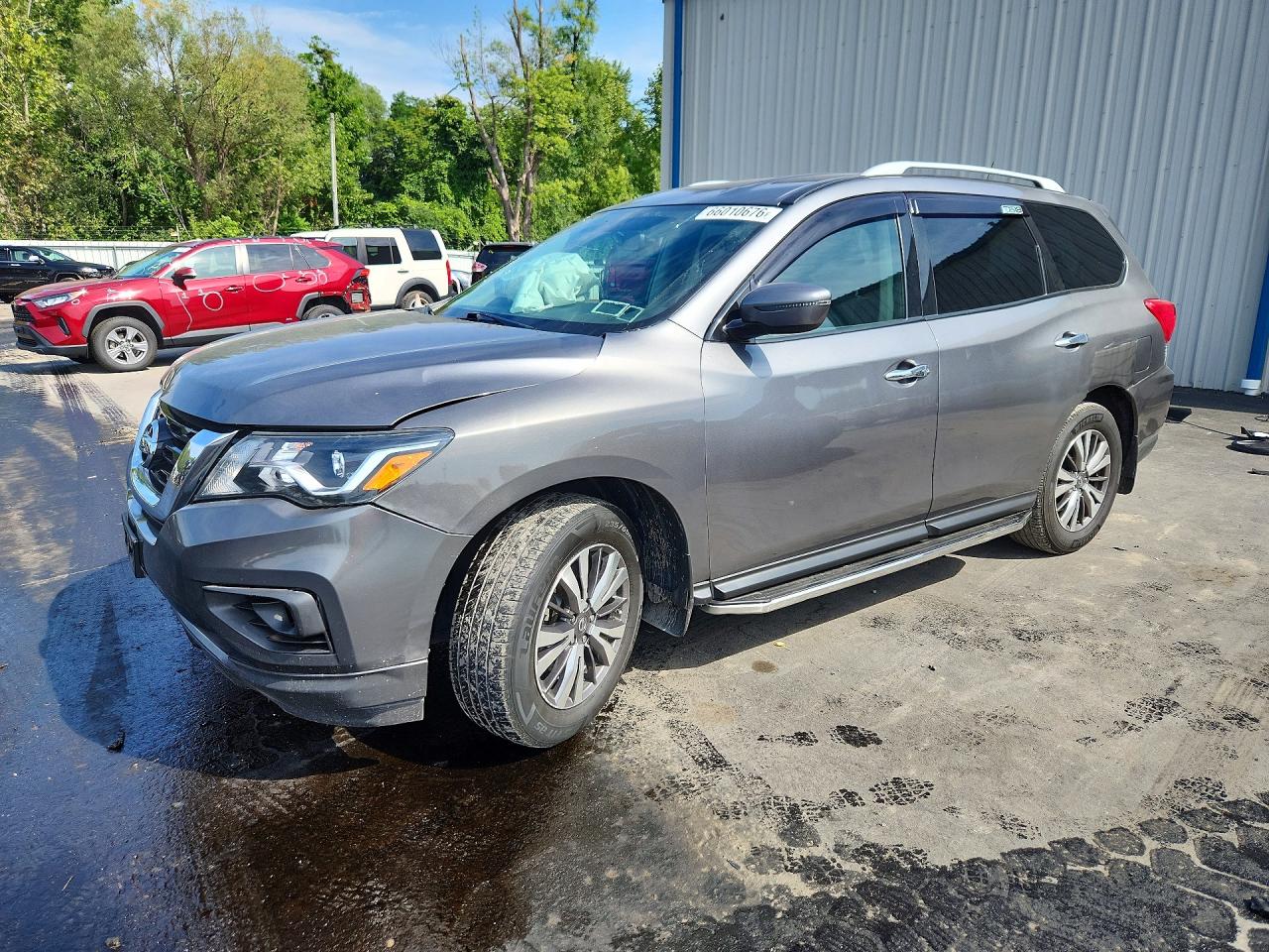 2018 NISSAN PATHFINDER SV
