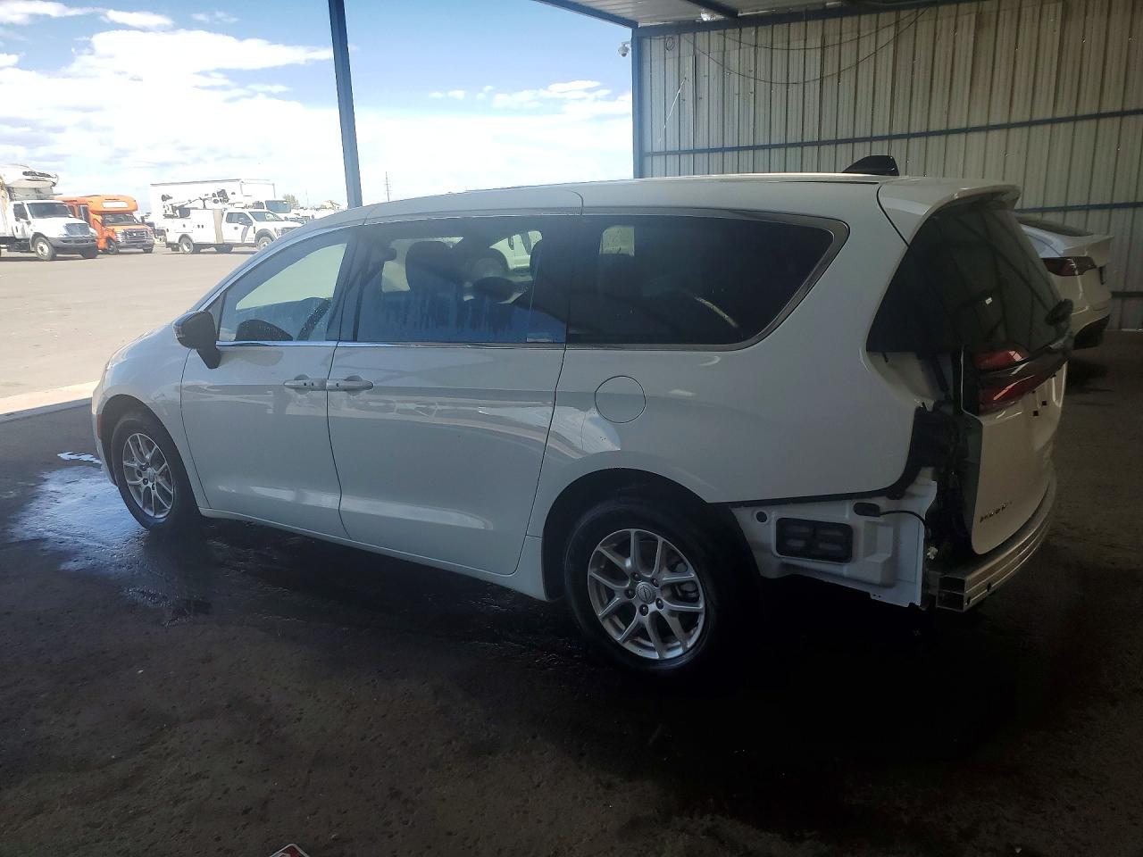 2026 CHRYSLER PACIFICA SELECT — снимка 2