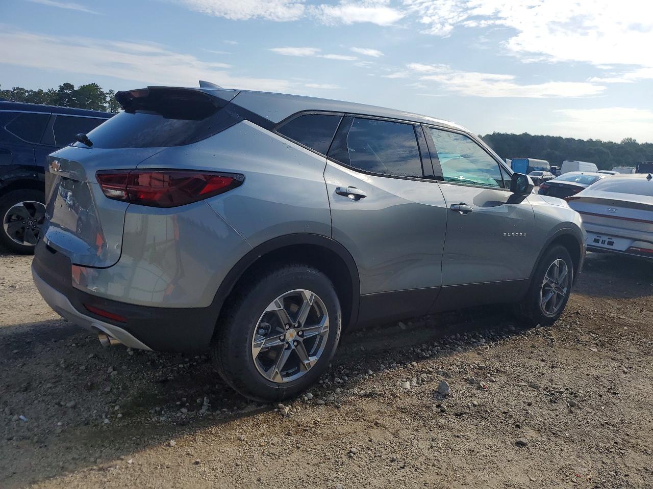 2026 CHEVROLET BLAZER 2LT — photo 3