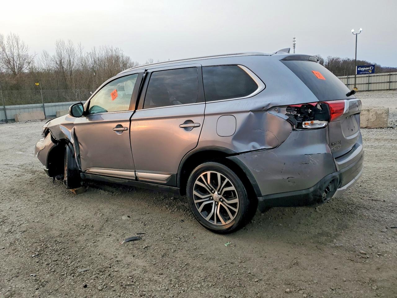 2017 MITSUBISHI OUTLANDER SE — снимка 2