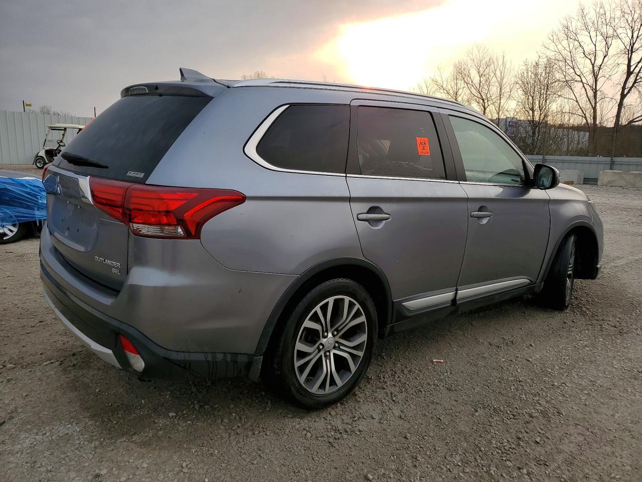 2017 MITSUBISHI OUTLANDER SE — снимка 3