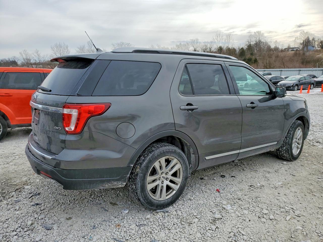 2018 FORD EXPLORER XLT — снимка 3