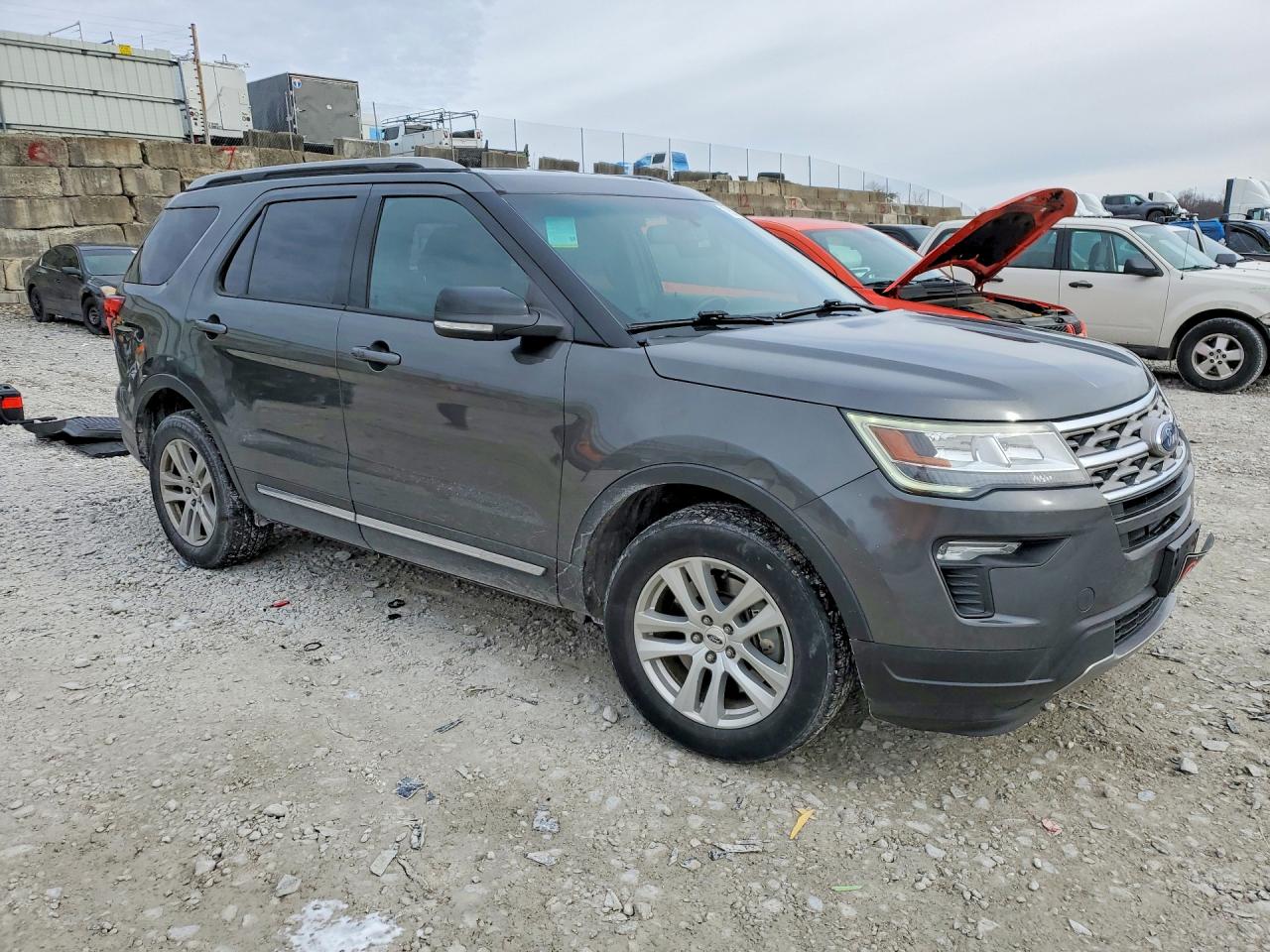 2018 FORD EXPLORER XLT — снимка 4