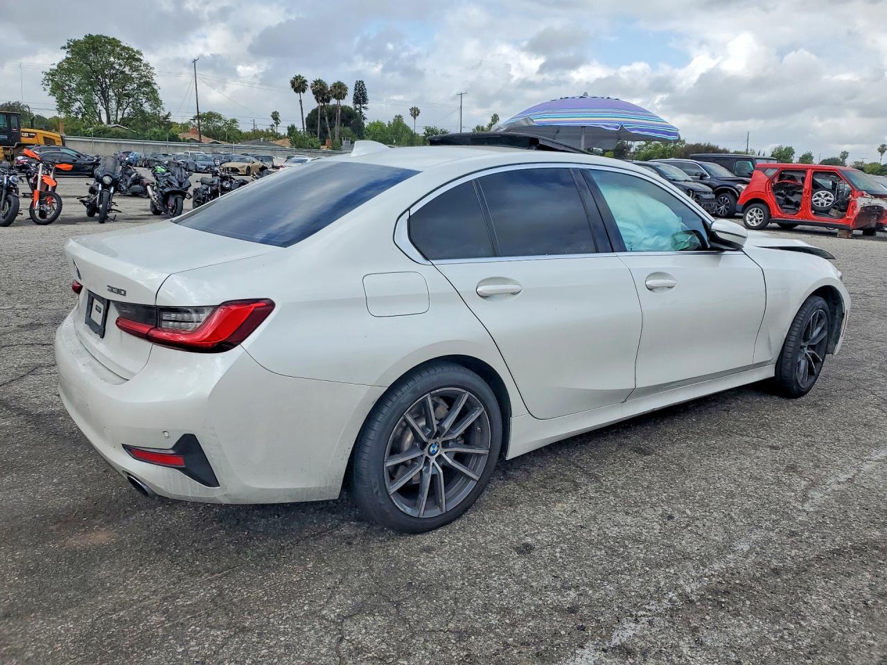 2021 BMW 330I — снимка 3