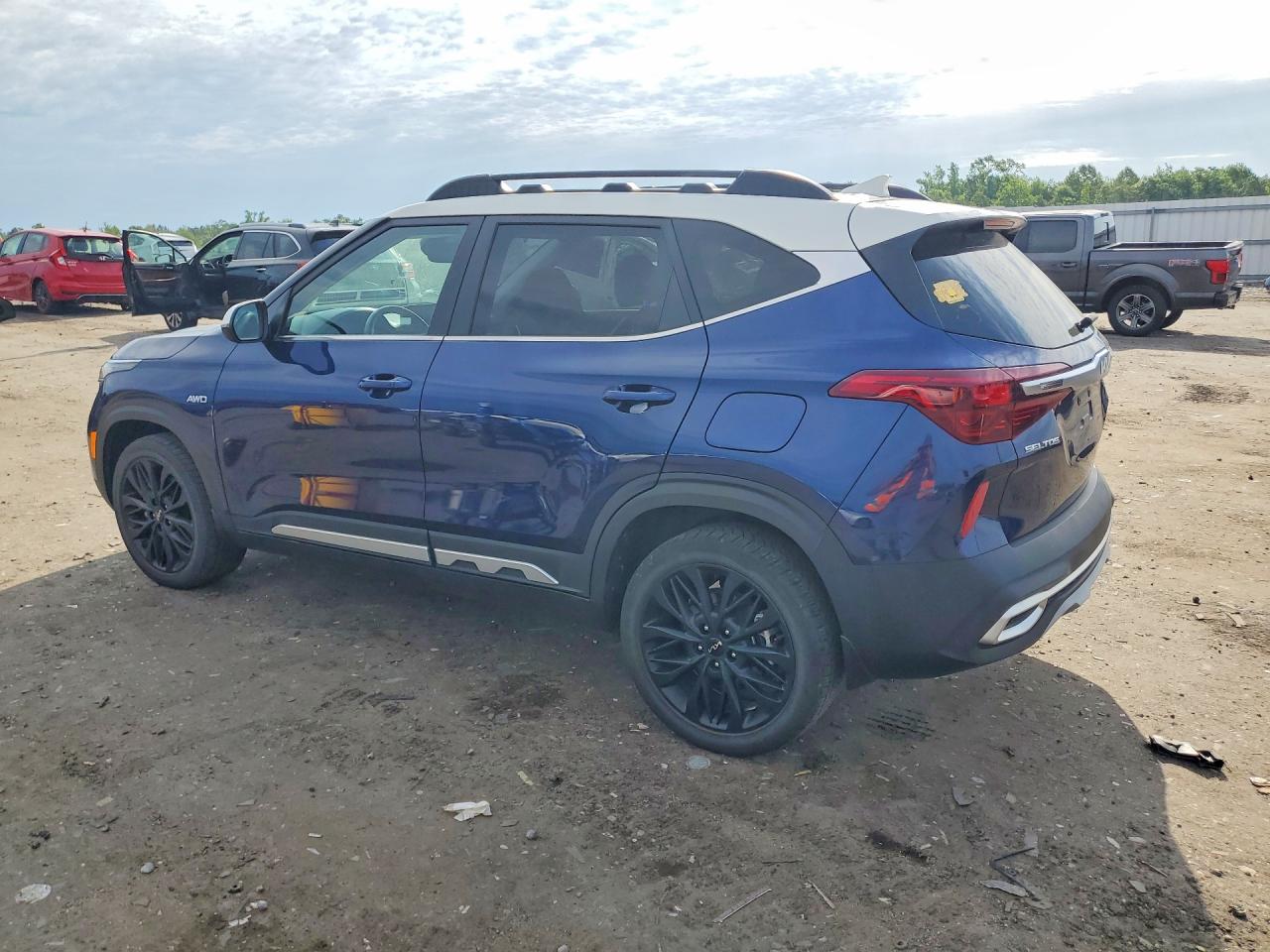 2022 KIA SELTOS NIGHTFALL — снимка 2