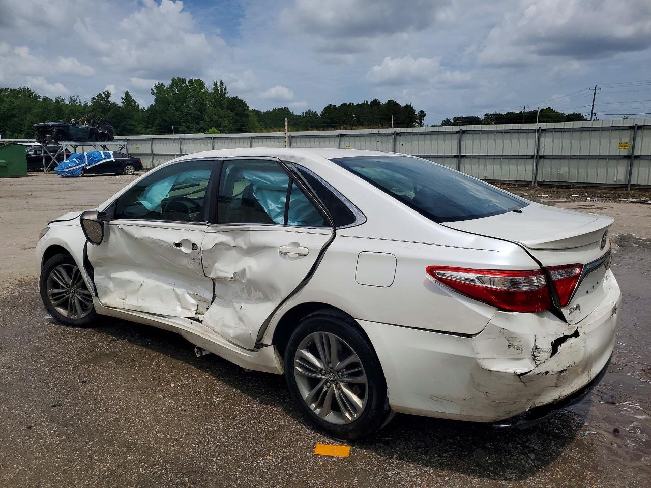 2016 TOYOTA CAMRY SE — снимка 2