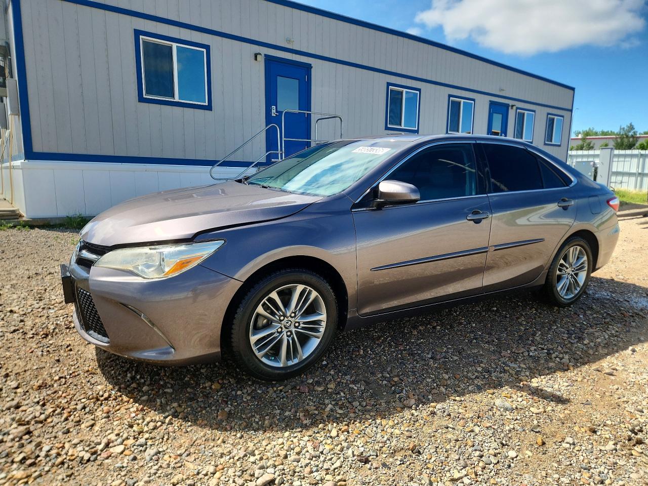 2015 TOYOTA CAMRY SE