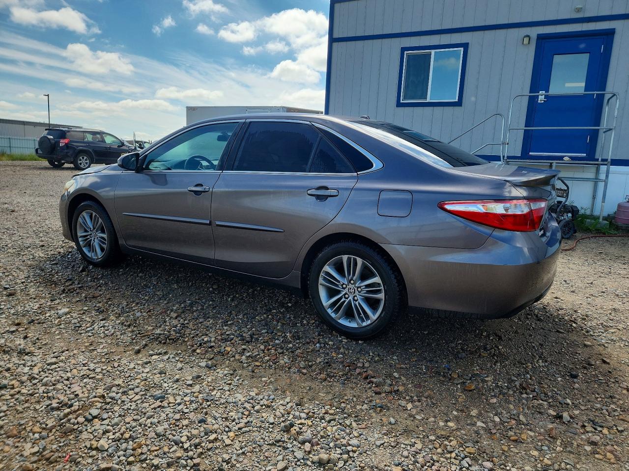 2015 TOYOTA CAMRY SE — снимка 2