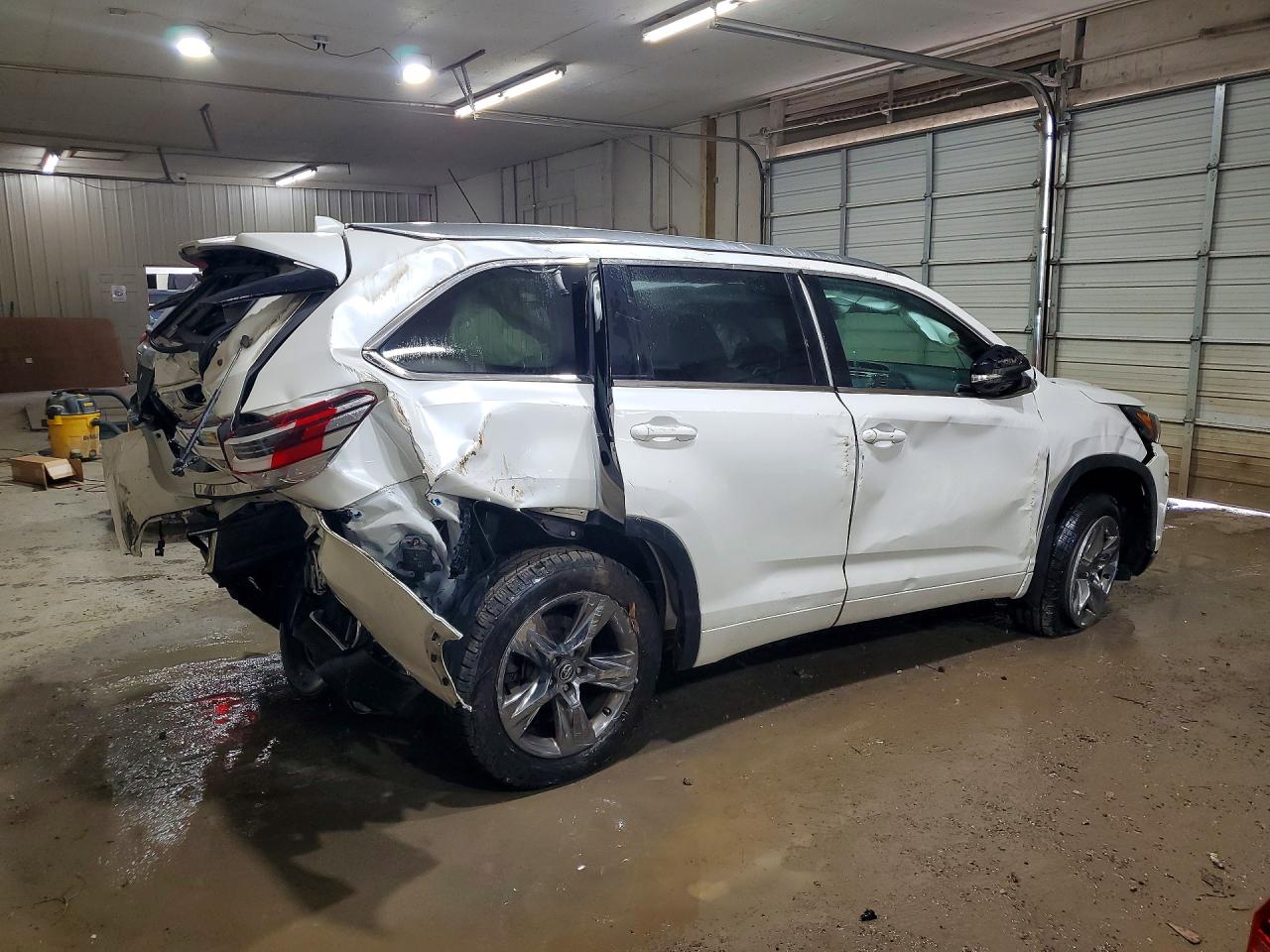 2019 TOYOTA HIGHLANDER LIMITED PLATINUM — снимка 3