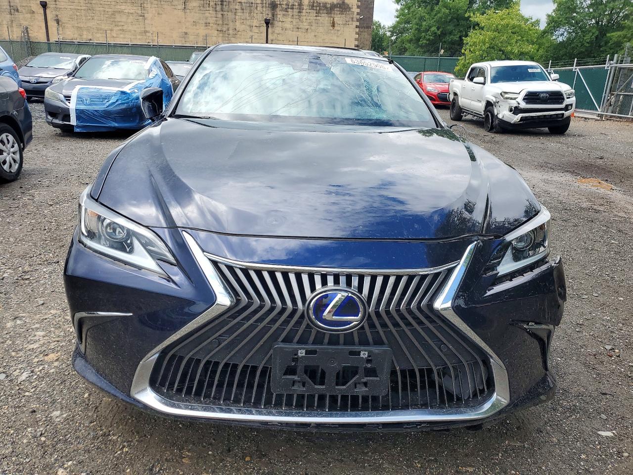 2021 LEXUS ES 300H — снимка 5