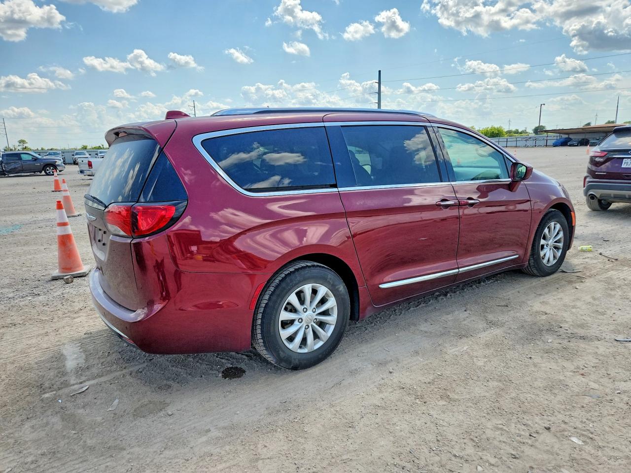 2019 CHRYSLER PACIFICA TOURING L — снимка 3