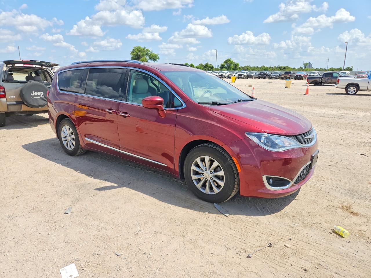 2019 CHRYSLER PACIFICA TOURING L — снимка 4