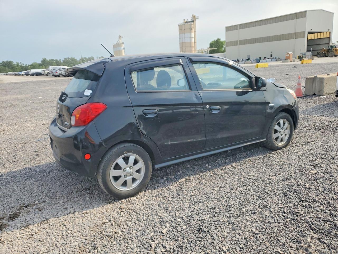 2015 MITSUBISHI MIRAGE ES — снимка 3