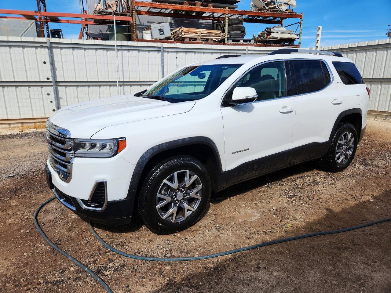 2023 GMC ACADIA SLT