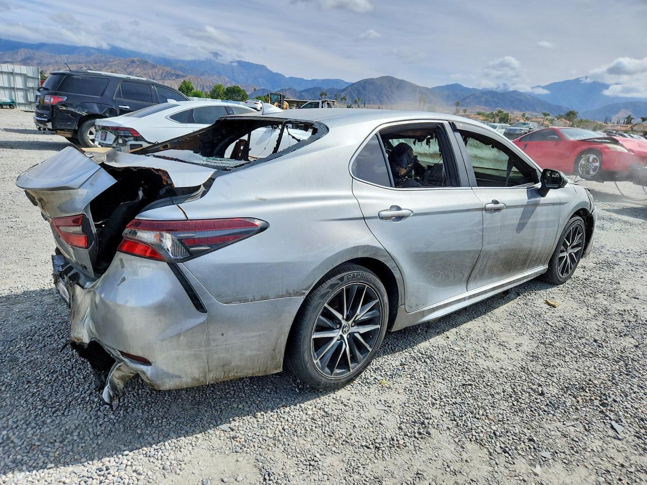 2021 TOYOTA CAMRY SE — снимка 3