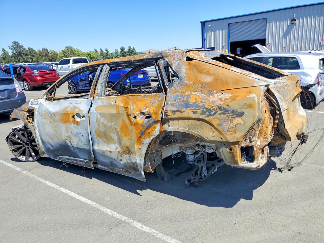 2024 TOYOTA BZ4X LIMITED — снимка 2