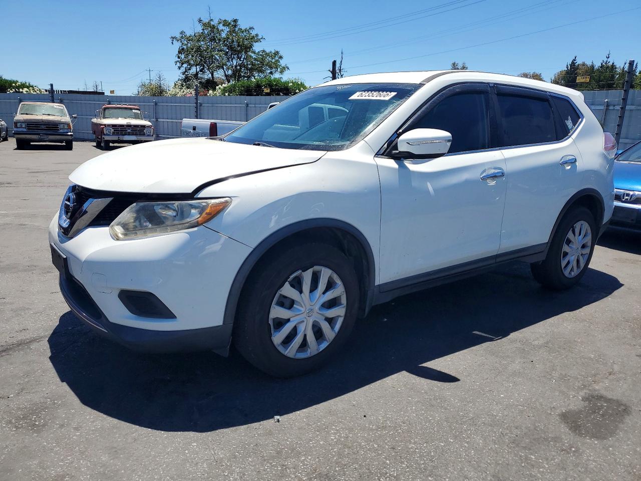 2015 NISSAN ROGUE S