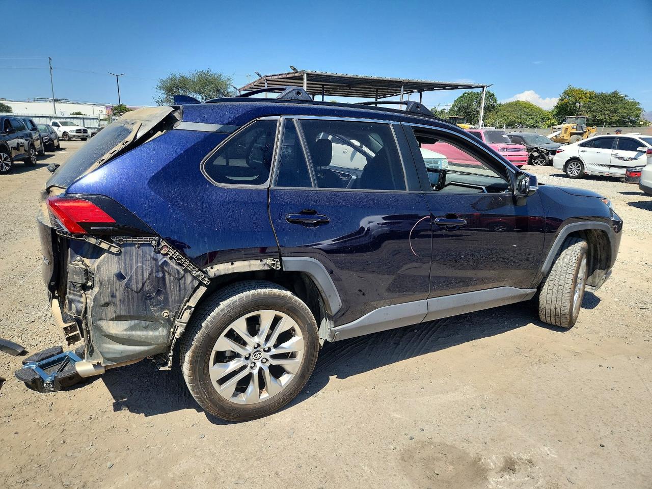 2021 TOYOTA RAV4 XLE PREMIUM — снимка 3